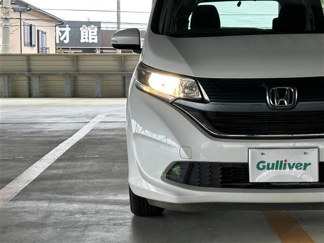 フリード G・ホンダセンシング 社外7インチナビ/Bluetooth/CD/DVD/ホンダセンシング/クルーズコントロール/ETC/両側パワースライドドア/レーンキープアシスト/3列シート/チップアップシート/ドラレコ/純正15AW(40枚目)