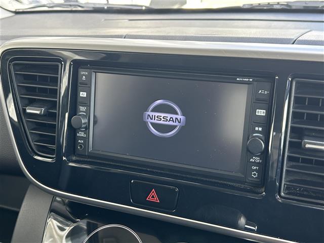 デイズルークス ハイウェイスター X Gパッケージ 純正7インチナビ/CD/FM/AM/Bluetooth/iPod/SD/ウォークマン/フルセグTV/オートライト/オートハイビーム/全周囲カメラ/両側電動スライドドア/LEDヘッドライト/純正15AW(3枚目)