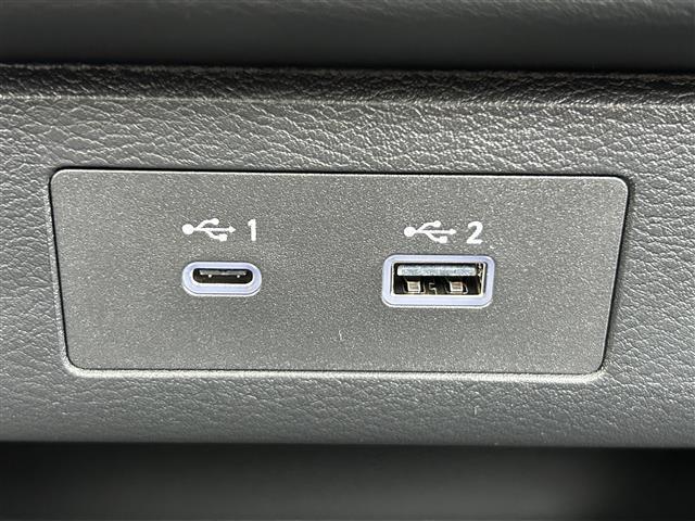 セレナ e-パワー ハイウェイスターV 12.3型NissanConnectナビ/FM/AM/フルセグTV/Bluetooth/ETC2.0/前後ドラレコ/プロパイロット/アラウンドビューモニター/ワイヤレス充電/追従クルコン/純正16AW(21枚目)