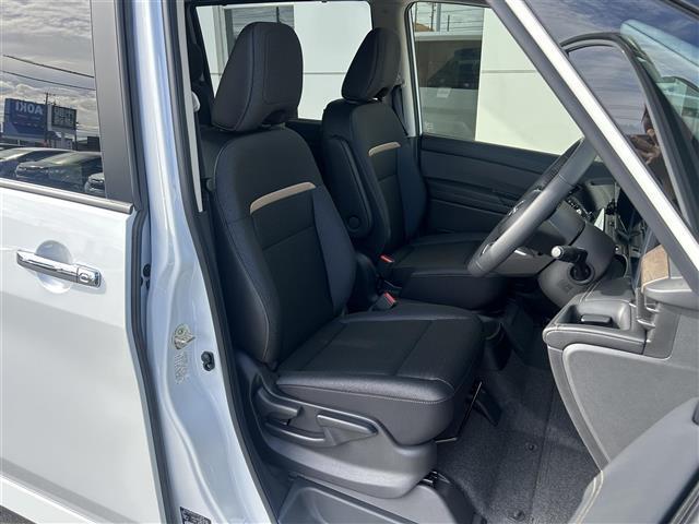 セレナ e-パワー ハイウェイスターV 12.3型NissanConnectナビ/FM/AM/フルセグTV/Bluetooth/ETC2.0/前後ドラレコ/プロパイロット/アラウンドビューモニター/ワイヤレス充電/追従クルコン/純正16AW(22枚目)