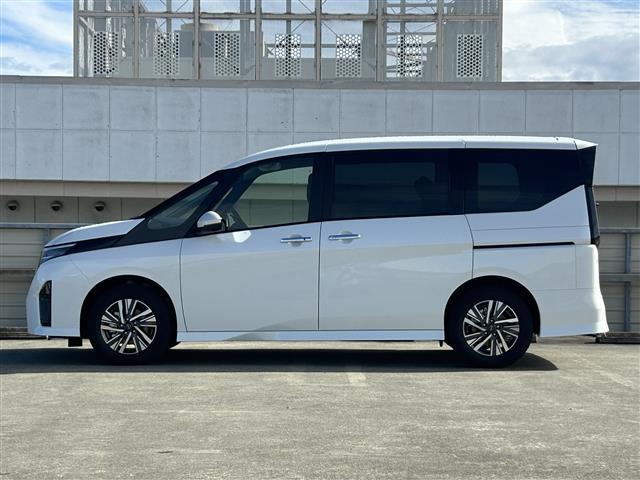 セレナ e-パワー ハイウェイスターV 12.3型NissanConnectナビ/FM/AM/フルセグTV/Bluetooth/ETC2.0/前後ドラレコ/プロパイロット/アラウンドビューモニター/ワイヤレス充電/追従クルコン/純正16AW(39枚目)