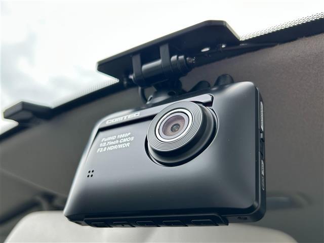 スイフトスポーツ ベースグレード 社外7インチナビ/CD/FM/AM/Bluetooth/iPod/BT/USB/ターボ/クルーズコントロール/ETC/オートライト/自発光式アナログメーター/シートヒーター/LEDヘッドライト(9枚目)