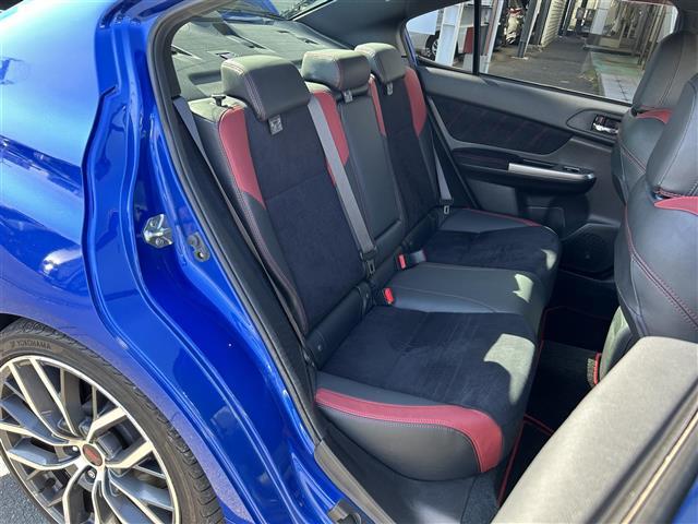 ＷＲＸ ＳＴＩ ＳＴＩ　タイプＳ　禁煙車／大型リアスポイラー／ＳＤナビ／ビルシュタインダンパー／ＳＴＩリップスポイラー／ＬＥＤヘッドライト／ｂｒｅｍｂｏ製［ｓｔｉ」ロゴキャリパー／アプライドＢ型／ツインスクロールターボ／ＬＥＤライナー（26枚目）