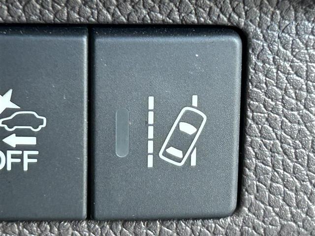 フリードハイブリッド ハイブリッド・Gホンダセンシング 7人乗り/純正7型ナビ/フルセグTV/CD/DVD/Bluetooth/バックカメラ/ETC車載器/両側電動スライド/追従クルーズコントロール/オートライト/LEDヘッドライト/前後コーナーセンサー/(8枚目)