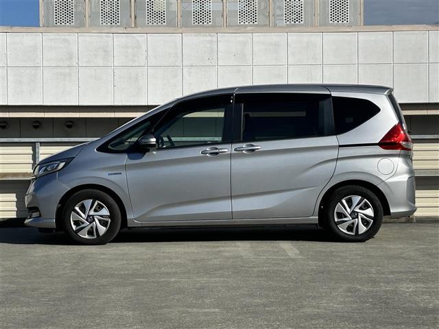 フリードハイブリッド ハイブリッド・Gホンダセンシング 7人乗り/純正7型ナビ/フルセグTV/CD/DVD/Bluetooth/バックカメラ/ETC車載器/両側電動スライド/追従クルーズコントロール/オートライト/LEDヘッドライト/前後コーナーセンサー/(35枚目)