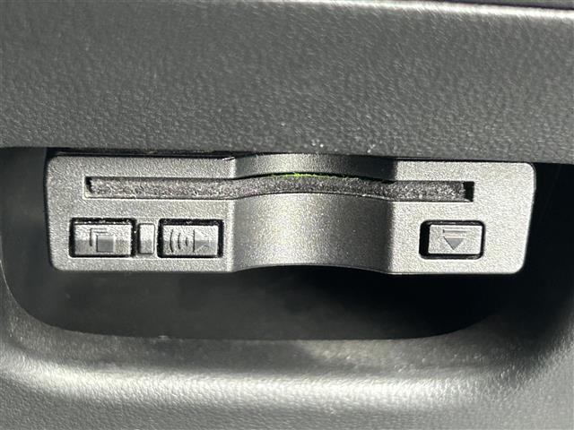 ムーヴ カスタム　ＲＳ　ハイパーリミテッドＳＡＩＩＩ　純正７型ナビ／ＦＭ／ＡＭ／ＣＤ／ＤＶＤ／ＳＤ／Ｂｌｕｅｔｏｏｔｈ／フルセグＴＶ／ＥＴＣ車載器／全周囲カメラ／ドラレコ／オートライト／オートハイビーム／純正フロアマット／コーナーセンサー／純正１５ＡＷ／（6枚目）