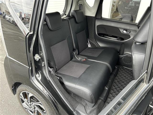 ムーヴ カスタム　ＲＳ　ハイパーリミテッドＳＡＩＩＩ　純正７型ナビ／ＦＭ／ＡＭ／ＣＤ／ＤＶＤ／ＳＤ／Ｂｌｕｅｔｏｏｔｈ／フルセグＴＶ／ＥＴＣ車載器／全周囲カメラ／ドラレコ／オートライト／オートハイビーム／純正フロアマット／コーナーセンサー／純正１５ＡＷ／（17枚目）