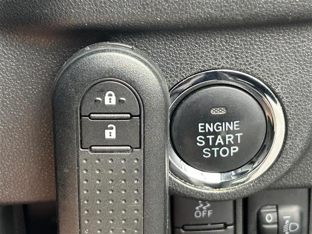 ムーヴ カスタム　ＲＳ　ハイパーリミテッドＳＡＩＩＩ　純正７型ナビ／ＦＭ／ＡＭ／ＣＤ／ＤＶＤ／ＳＤ／Ｂｌｕｅｔｏｏｔｈ／フルセグＴＶ／ＥＴＣ車載器／全周囲カメラ／ドラレコ／オートライト／オートハイビーム／純正フロアマット／コーナーセンサー／純正１５ＡＷ／（25枚目）