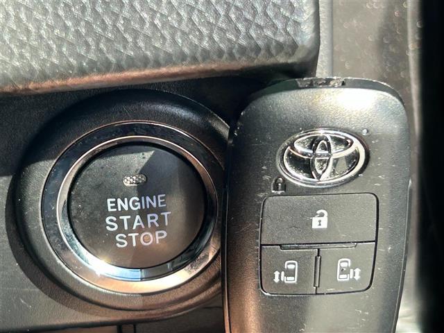 ルーミー カスタムＧ　純正９インチディスプレイオーディオ／Ｂｌｕｅｔｏｏｔｈ／フルセグ／ＡｐｐｌｅＣａｒＰｌａｙ／ＡｎｄｒｏｉｄＡｕｔｏ／追従クルコン／全周囲カメラ／ＥＴＣ／前後ドラレコ／両側電動スライド／オートハイビーム（11枚目）