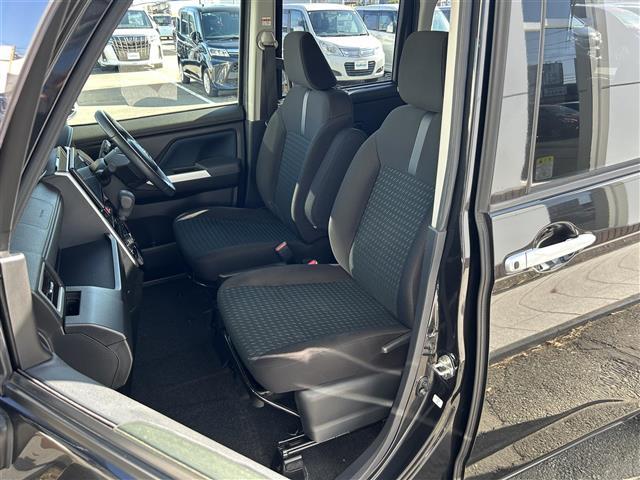 ルーミー カスタムＧ　純正９インチディスプレイオーディオ／Ｂｌｕｅｔｏｏｔｈ／フルセグ／ＡｐｐｌｅＣａｒＰｌａｙ／ＡｎｄｒｏｉｄＡｕｔｏ／追従クルコン／全周囲カメラ／ＥＴＣ／前後ドラレコ／両側電動スライド／オートハイビーム（23枚目）