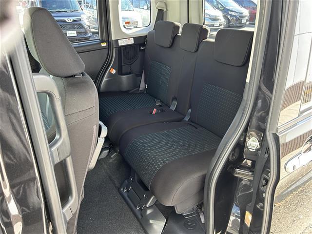 ルーミー カスタムＧ　純正９インチディスプレイオーディオ／Ｂｌｕｅｔｏｏｔｈ／フルセグ／ＡｐｐｌｅＣａｒＰｌａｙ／ＡｎｄｒｏｉｄＡｕｔｏ／追従クルコン／全周囲カメラ／ＥＴＣ／前後ドラレコ／両側電動スライド／オートハイビーム（25枚目）