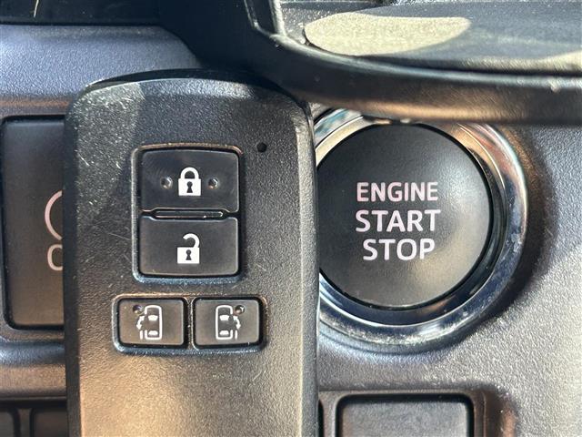 ヴォクシー ＺＳ　煌ＩＩ　７人乗り／純正１０型ナビ／ＦＭ／ＡＭ／ＣＤ／ＤＶＤ／ＳＤ／Ｂｌｕｅｔｏｏｔｈ／後席モニター／両側電動スライドドア／ビルトインＥＴＣ２．０／ドラレコ／オートライト／オートハイビーム／ＬＥＤヘッドライト／（7枚目）