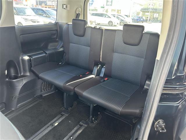 ヴォクシー ＺＳ　煌ＩＩ　７人乗り／純正１０型ナビ／ＦＭ／ＡＭ／ＣＤ／ＤＶＤ／ＳＤ／Ｂｌｕｅｔｏｏｔｈ／後席モニター／両側電動スライドドア／ビルトインＥＴＣ２．０／ドラレコ／オートライト／オートハイビーム／ＬＥＤヘッドライト／（24枚目）