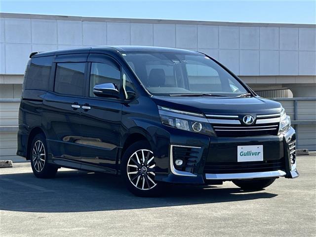 ヴォクシー ＺＳ　煌ＩＩ　７人乗り／純正１０型ナビ／ＦＭ／ＡＭ／ＣＤ／ＤＶＤ／ＳＤ／Ｂｌｕｅｔｏｏｔｈ／後席モニター／両側電動スライドドア／ビルトインＥＴＣ２．０／ドラレコ／オートライト／オートハイビーム／ＬＥＤヘッドライト／（33枚目）