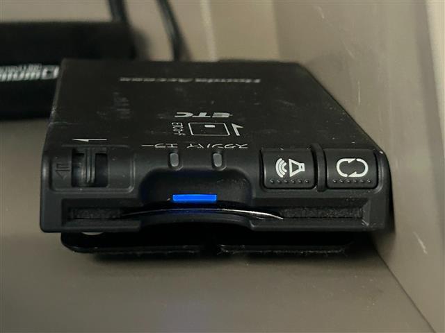 N-BOX G・Lパッケージ 純正7型ナビ/FM/AM/CD/DVD/SD/Bluetooth/両側電動スライドドア/ETC/バックカメラ/前方ドラレコ/オートライト/ベンチシート/フラットシート/純正フロアマット/純正14AW/(9枚目)