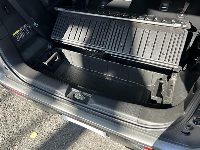 ハスラー Ｊスタイル　純正９インチナビ／ＣＤ／ＤＶＤ／Ｂｌｕｅｔｏｏｔｈ／フルセグＴＶ／ビルトインＥＴＣ車載器／全周囲カメラ／前後ドラレコ／オートライト／オートハイビーム／ＬＥＤヘッドライト／純正フロアマット／スペアキー／（31枚目）