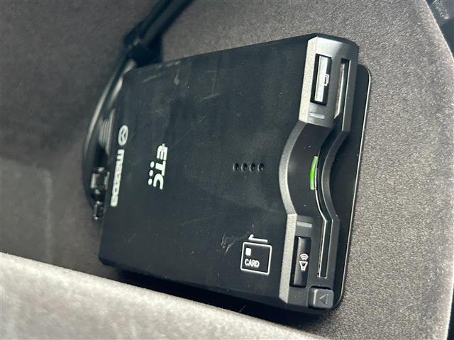 ＣＸ－５ ＸＤ　エクスクルーシブモード　ディーゼル車／純正ナビ／ＦＭ／ＡＭ／ＣＤ／ＤＶＤ／Ｂｌｕｅｔｏｏｔｈ／フルセグ／全周囲カメラ／ＢＯＳＥサウンド／ＥＴＣ／追従クルーズ／全席シートヒーター／電動リアゲート／ＬＥＤオートライト／ドラレコ／（15枚目）