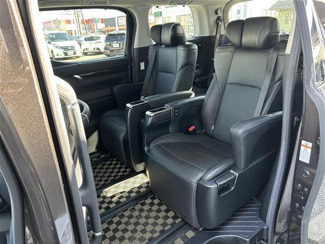 ヴェルファイア 2.5Z Gエディション トヨタセーフティーセンス/7人乗り/純正10インチナビ/CD/DVD/SD/Bluetooth/フルセグTV/クルコン/バックカメラ/ETC/両側電動スライド/LEDヘッドライト/オートハイビーム/(24枚目)