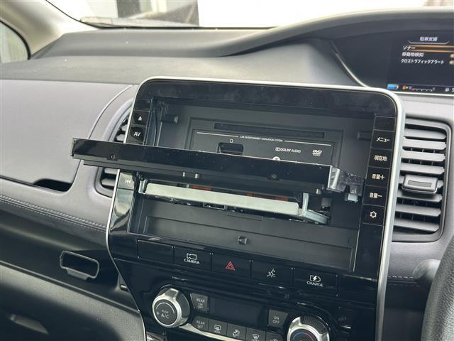 セレナ e-パワー ハイウェイスターV プロパイロット/純正10型ナビ/CD/DVD/ブルーレイ/Bluetooth/フルセグTV/両側電動スライドドア/フリップダウンモニター/追従クルコン/ビルトインETC/全周囲カメラ/オートハイビーム(3枚目)