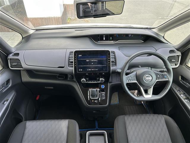 セレナ e-パワー ハイウェイスターV プロパイロット/純正10型ナビ/CD/DVD/ブルーレイ/Bluetooth/フルセグTV/両側電動スライドドア/フリップダウンモニター/追従クルコン/ビルトインETC/全周囲カメラ/オートハイビーム(8枚目)