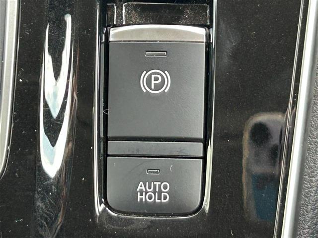 セレナ e-パワー ハイウェイスターV プロパイロット/純正10型ナビ/CD/DVD/ブルーレイ/Bluetooth/フルセグTV/両側電動スライドドア/フリップダウンモニター/追従クルコン/ビルトインETC/全周囲カメラ/オートハイビーム(12枚目)