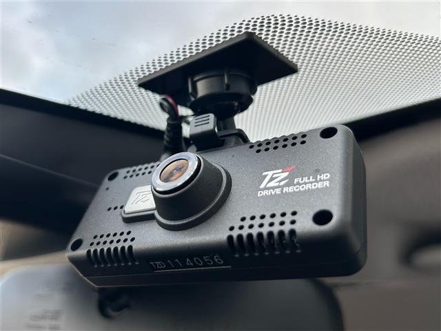 ヤリスクロス ハイブリッドZ 純正ディスプレイオーディオ フルセグ トヨタセーフティセンス マルチビューモニター ブラインドスポットモニター ハーフレザーシート シートヒーター パワーシート LEDヘッドライト フォグライト(12枚目)