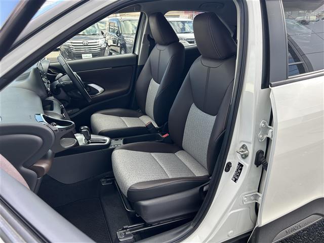 ヤリスクロス ハイブリッドZ 純正ディスプレイオーディオ フルセグ トヨタセーフティセンス マルチビューモニター ブラインドスポットモニター ハーフレザーシート シートヒーター パワーシート LEDヘッドライト フォグライト(29枚目)