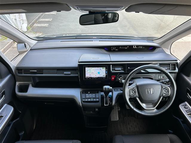 ステップワゴンスパーダ スパーダ ホンダセンシング ホンダセンシング/純正7インチナビ(FM/AM/フルセグTV/Bluetooth/iPod/SD)/7人乗り)/追従クルーズコントロール/両側パワースライドドア/ターボエンジン/バックカメラ/ETC/(11枚目)