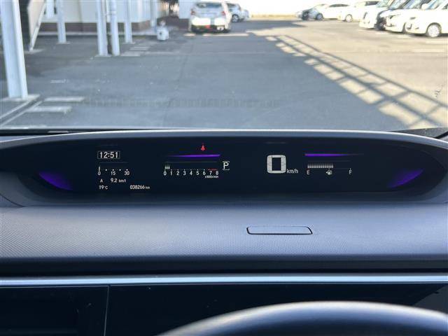 ステップワゴンスパーダ スパーダ ホンダセンシング ホンダセンシング/純正7インチナビ(FM/AM/フルセグTV/Bluetooth/iPod/SD)/7人乗り)/追従クルーズコントロール/両側パワースライドドア/ターボエンジン/バックカメラ/ETC/(12枚目)