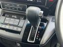 スパーダ　ホンダセンシング　８人乗り／純正１０型ナビ／バックカメラ／Ｂｌｕｅｔｏｏｔｈ／ＣＤ／ＤＶＤ／ＦＭ／ＡＭ／純正後席モニター／両側電動スライドドア／ＥＴＣ／追従クルコン後席オートエアコン／ＬＥＤヘッドライト／純正１６ＡＷ／（23枚目）