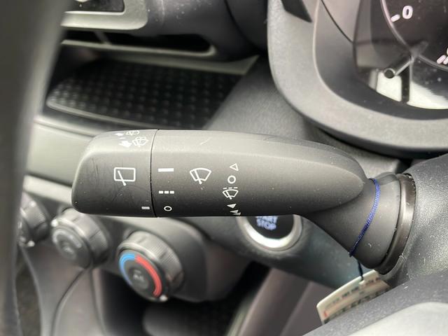 Ｘ　ディスプレイオーディオ　Ｂｌｕｅｔｏｏｔｈ　レーンキープアシスト　横滑り防止装置　オートライト　オートマチックハイビーム　ライトレベライザーワンオーナー　電動格納ミラー　スマートキー　Ｐスタート(34枚目)