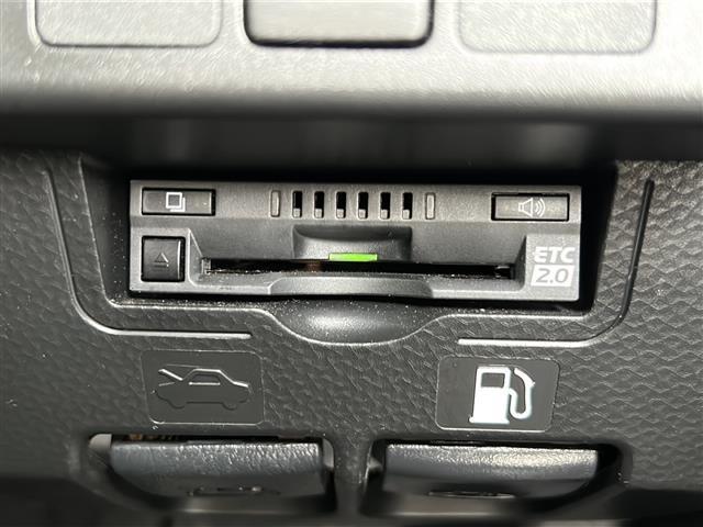 ルーミー カスタムＧ－Ｔ　純正９型ナビ／フルセグＴＶ／バックカメラ／両側パワースライドドア／ターボ／シートヒーター／ドライブレコーダー／純正フロアマット／純正ＡＷ／ＥＴＣ／ＵＳＢ／Ｂｌｕｅ　ｔｏｏｔｈ／クルーズコントロール（6枚目）