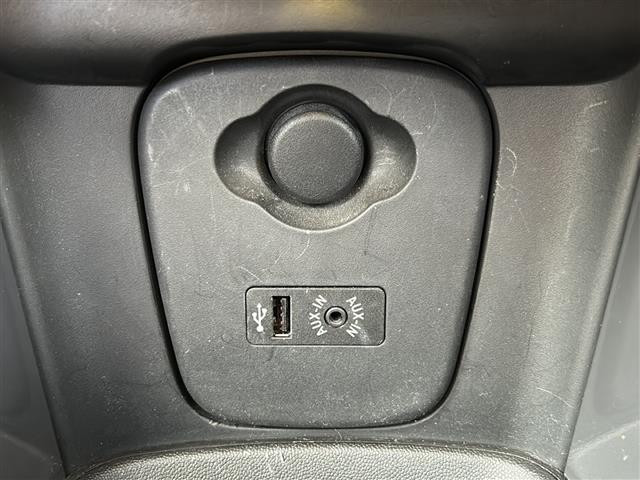 ＭＩＮＩ クーパー　純正ナビ／バックカメラ／ツートンカラー／レーダー探知機／ＭＴモード付ＡＴ／ＵＳＢ入力端子／Ｂｌｕｅｔｏｏｔｈ接続／ドライブレコーダー／純正アルミホイール／社外フロアマット／オートエアコン／スマートキー（16枚目）