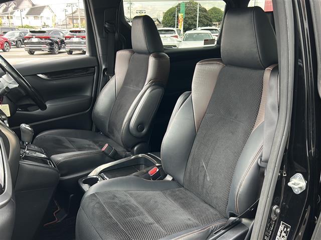 アルファード 2.5S Aパッケージ タイプブラック 純正ナビ/バックモニター/フルセグテレビ/ハーフレザーシート/両側パワースライドドア/ドアバイザー/オットマン/ドライブレコーダー/ビルトインETC/LEDヘッドライト/電動リアゲート/スマートキー(26枚目)