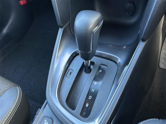 ヤリスクロス ハイブリッドZ 禁煙車/純正ディスプレイオーディオ/バックモニター/レーダークルーズコントロール/ステアリングヒーター/シートヒーター/ハーフレザーシート/前後コーナーセンサー/ビルトインETC/レーンキープアシスト(15枚目)