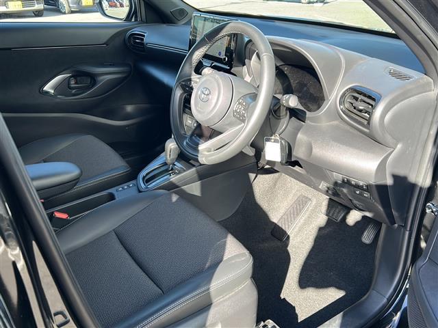 ヤリスクロス ハイブリッドZ 禁煙車/純正ディスプレイオーディオ/バックモニター/レーダークルーズコントロール/ステアリングヒーター/シートヒーター/ハーフレザーシート/前後コーナーセンサー/ビルトインETC/レーンキープアシスト(20枚目)