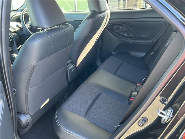 ヤリスクロス ハイブリッドZ 禁煙車/純正ディスプレイオーディオ/バックモニター/レーダークルーズコントロール/ステアリングヒーター/シートヒーター/ハーフレザーシート/前後コーナーセンサー/ビルトインETC/レーンキープアシスト(24枚目)