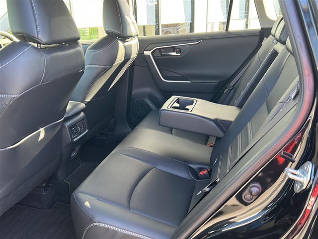RAV4 G 禁煙車/純正マルチメディア/デジタルインナーミラー/バックカメラ/フルセグテレビ/前後コーナーセンサー/レーンキープアシスト/レーダークルーズコントロール/コンビネーションシート/ステアリングヒーター(25枚目)