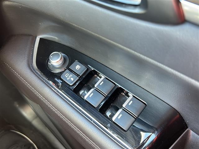 CX-5 XD エクスクルーシブモード 純正ナビ/BOSEサウンドシステム/i-ACTIVESENCE/メーカーOPiーELOOP/360°ビュー・モニター/運転席&助手席シートベンチレーション/電動リアゲート/レーダークルーズコントロール(15枚目)