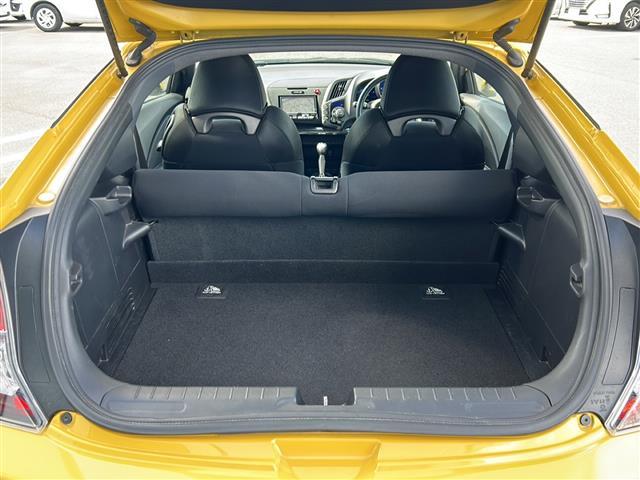 CR-Z αブラックレーベル スマートキー/ドライブレコーダー/禁煙車/クルーズコントロール/純正フロアマット/社外アルミホイール/ハロゲンヘッドライト/スタッドレスタイヤ(純正アルミホイール)/フォグランプ/オートライト/ETC(25枚目)