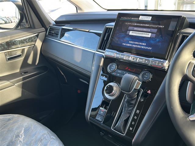 デリカD:5 ブラックエディション 純正10インチナビ/フルセグ/4WD/禁煙車/パドルシフト/レザーシート/クルーズコントロール/両側パワースライドドア/プッシュスタート/フォグランプ/後席モニター/LEDヘッドライト(8枚目)