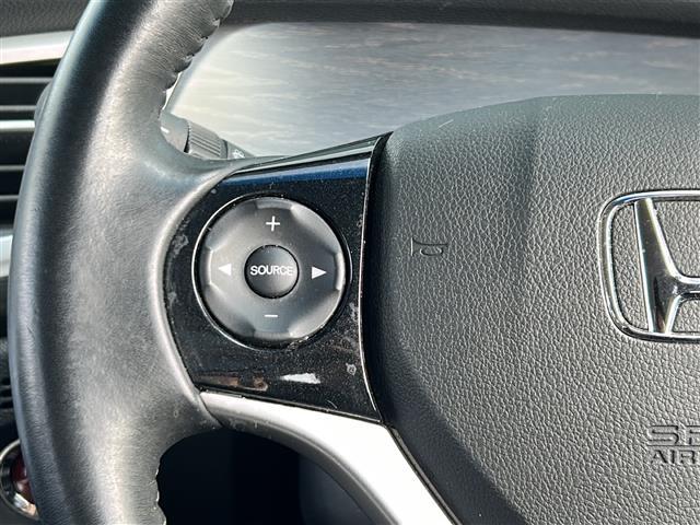 ジェイド ハイブリッドＸ　社外ナビ／バックモニター／ワンセグテレビ／３列シート／ハーフレザーシート／純正フロアマット／純正アルミホイール／ウォークスルー／スマートキー／プッシュスタート／レーンキープアシスト／ドライブレコーダー（14枚目）