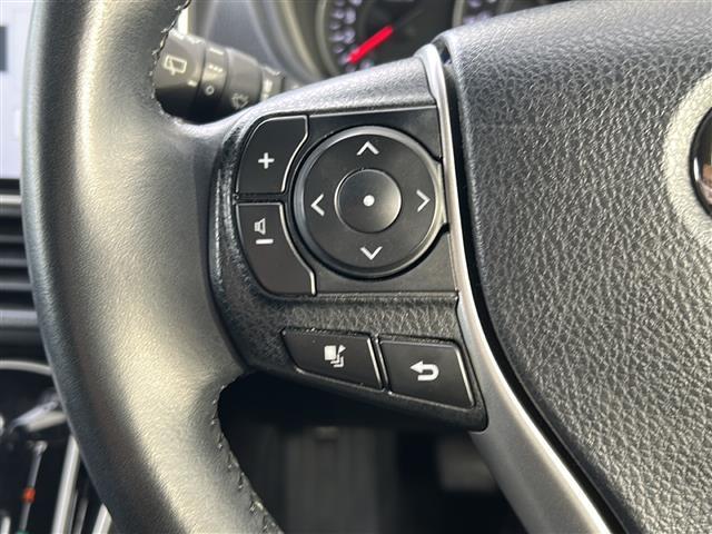 ヴォクシー ZS 煌III 純正9インチナビ/フルセグTV/バックカメラ/クルーズコントロール/両側パワースライドドア/コーナーセンサー/プッシュスタート/レーンキープアシスト/LEDヘッドライト/オートライト/禁煙車/ETC(6枚目)