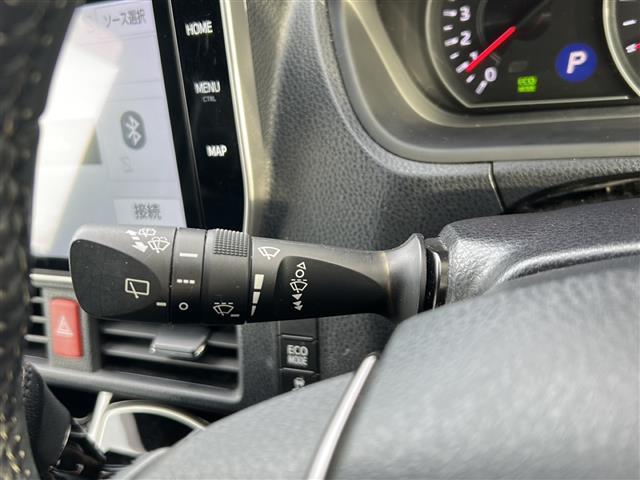 ヴォクシー ZS 煌III 純正9インチナビ/フルセグTV/バックカメラ/クルーズコントロール/両側パワースライドドア/コーナーセンサー/プッシュスタート/レーンキープアシスト/LEDヘッドライト/オートライト/禁煙車/ETC(8枚目)