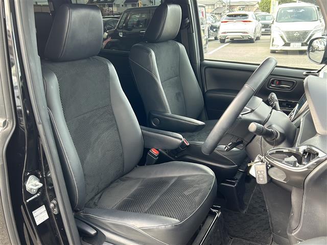 ヴォクシー ZS 煌III 純正9インチナビ/フルセグTV/バックカメラ/クルーズコントロール/両側パワースライドドア/コーナーセンサー/プッシュスタート/レーンキープアシスト/LEDヘッドライト/オートライト/禁煙車/ETC(21枚目)