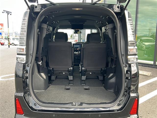 ヴォクシー ZS 煌II 純正ナビ/12.1インチフリップダウンモニター/バックカメラ/フルセグテレビ/トヨタセーフティーセンス/レーダークルーズコントロール/ビルトインETC/両側パワースライドドア/前後コーナーセンサー/(22枚目)