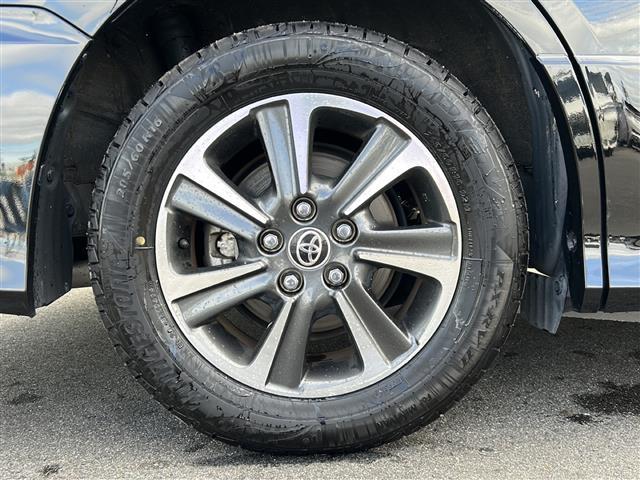 ヴォクシー ZS 煌II 純正ナビ/12.1インチフリップダウンモニター/バックカメラ/フルセグテレビ/トヨタセーフティーセンス/レーダークルーズコントロール/ビルトインETC/両側パワースライドドア/前後コーナーセンサー/(26枚目)