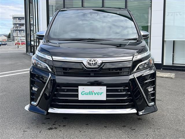 ヴォクシー ZS 煌II 純正ナビ/12.1インチフリップダウンモニター/バックカメラ/フルセグテレビ/トヨタセーフティーセンス/レーダークルーズコントロール/ビルトインETC/両側パワースライドドア/前後コーナーセンサー/(27枚目)