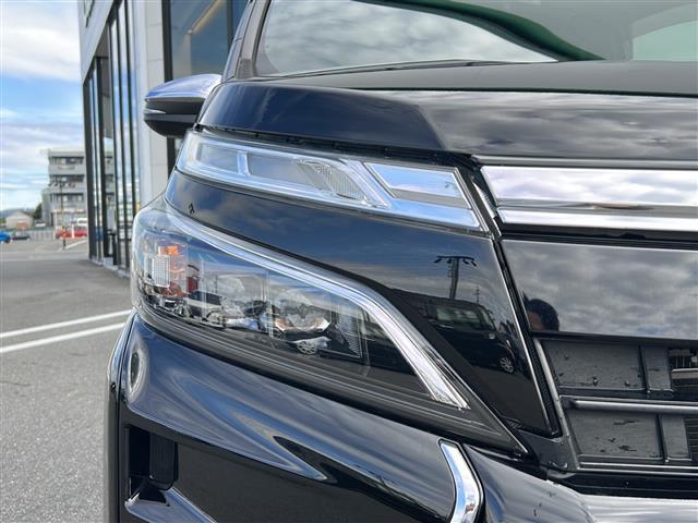 ヴォクシー ZS 煌II 純正ナビ/12.1インチフリップダウンモニター/バックカメラ/フルセグテレビ/トヨタセーフティーセンス/レーダークルーズコントロール/ビルトインETC/両側パワースライドドア/前後コーナーセンサー/(35枚目)