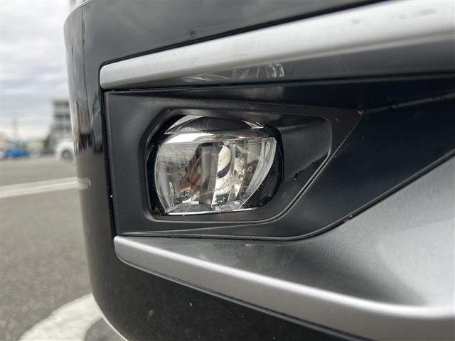 デリカD:5 G パワーパッケージ 社外9インチナビ/フルセグ/パドルシフト/ディーゼルターボ/ドアバイザー/ETC/禁煙車/シートヒーター/エアシート/両側パワースライドドア/パワーシート/4WD/スマートキー/プッシュスタート SD(30枚目)